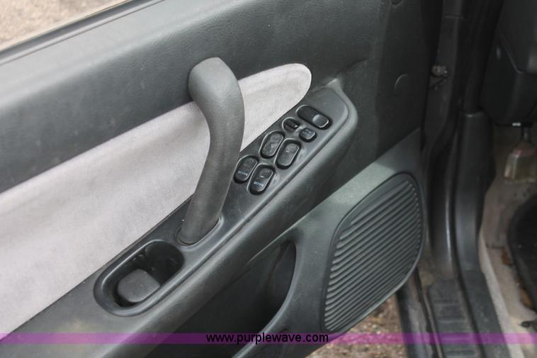 image for item V9229 1994 Nissan Maxima GXE