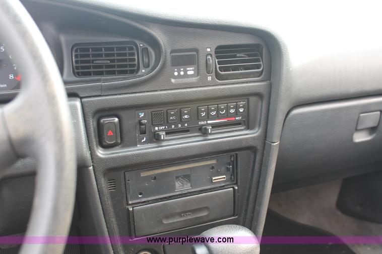 image for item V9229 1994 Nissan Maxima GXE