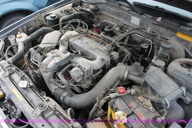 image for item V9229 1994 Nissan Maxima GXE