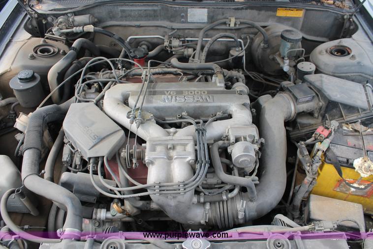 image for item V9229 1994 Nissan Maxima GXE