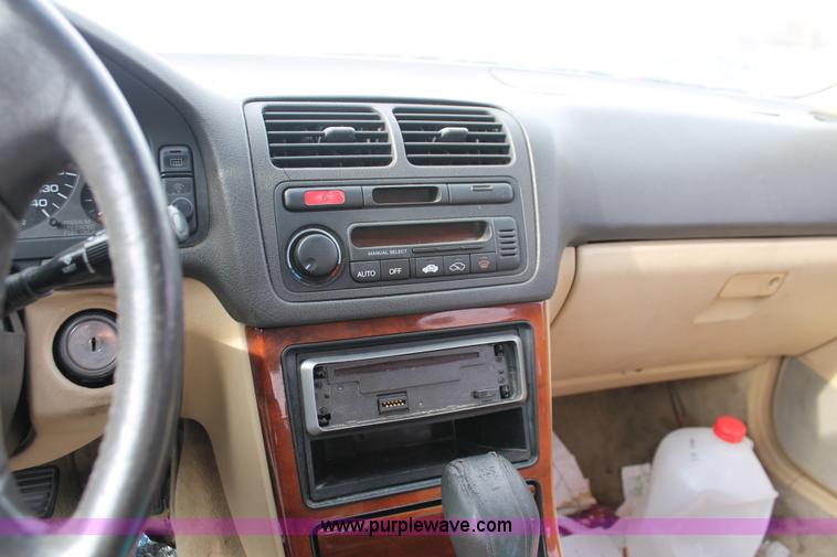 image for item V9232 1992 Acura Legend LS