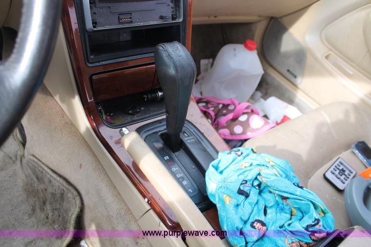 image for item V9232 1992 Acura Legend LS