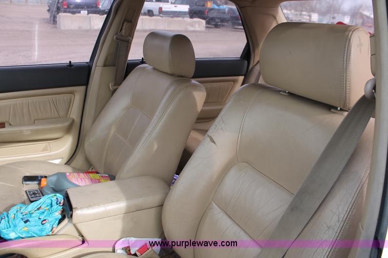 image for item V9232 1992 Acura Legend LS