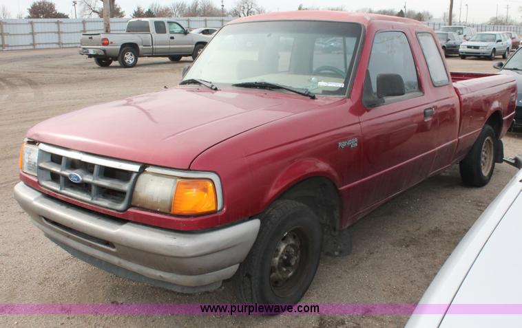 image for item V9233 1994 Ford Ranger pickup truck