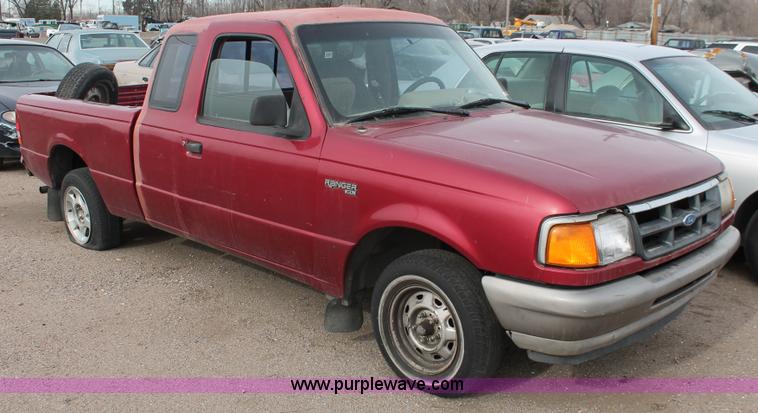 image for item V9233 1994 Ford Ranger pickup truck