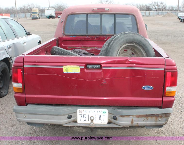 image for item V9233 1994 Ford Ranger pickup truck
