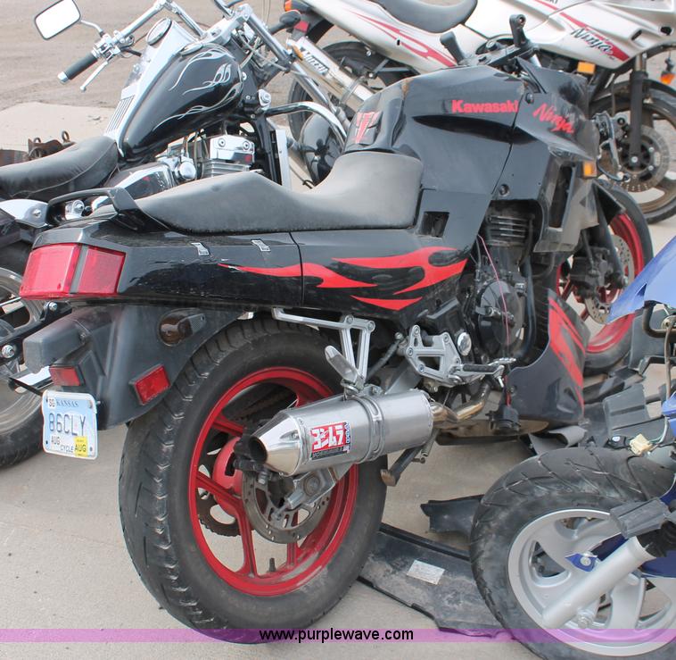 image for item V9234 1995 Kawasaki Ninja motorcycle