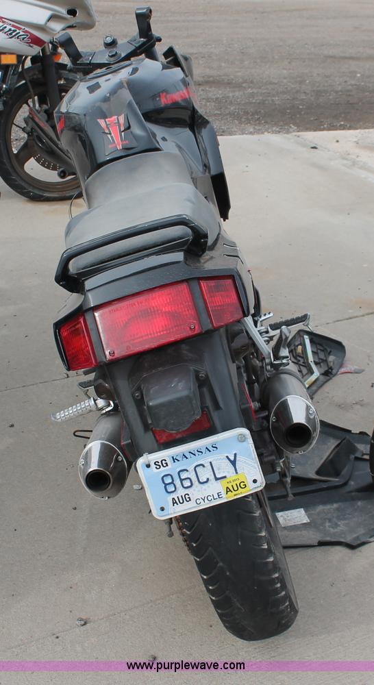 image for item V9234 1995 Kawasaki Ninja motorcycle