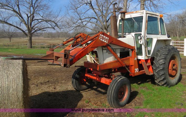image for item B4606 1976 Case 970 tractor