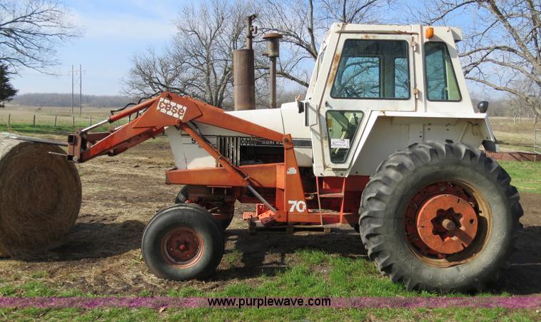 image for item B4606 1976 Case 970 tractor