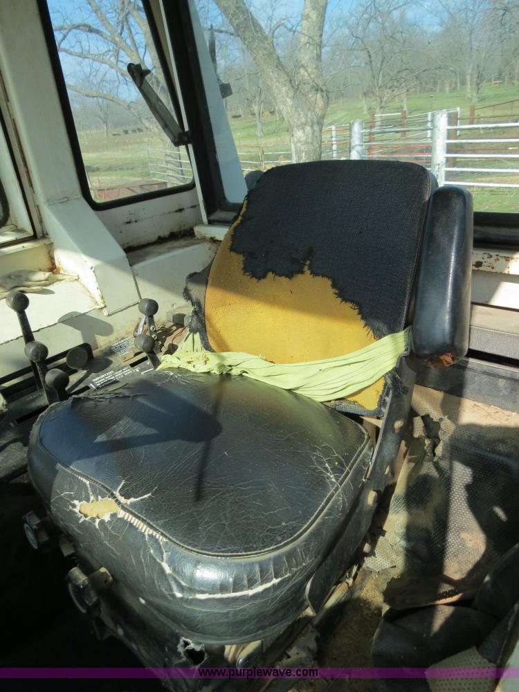 image for item B4606 1976 Case 970 tractor