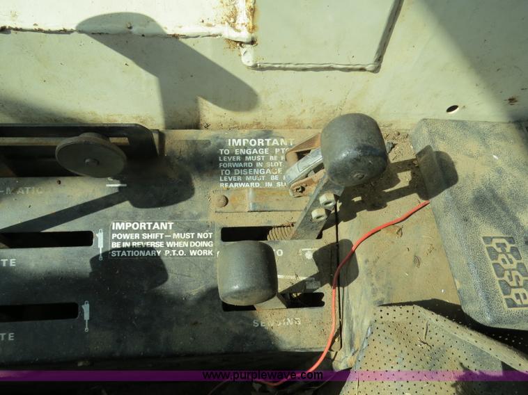 image for item B4606 1976 Case 970 tractor