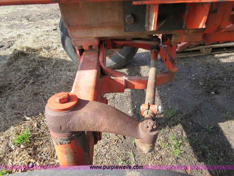 image for item B4606 1976 Case 970 tractor