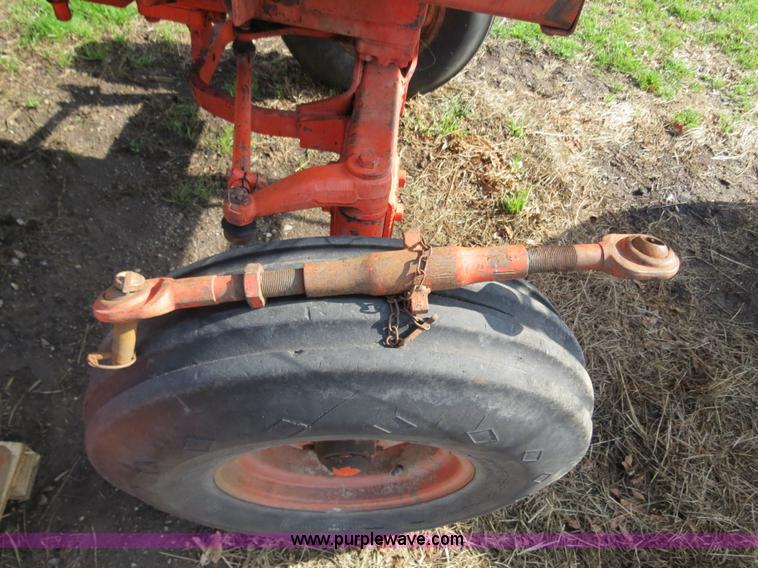 image for item B4606 1976 Case 970 tractor