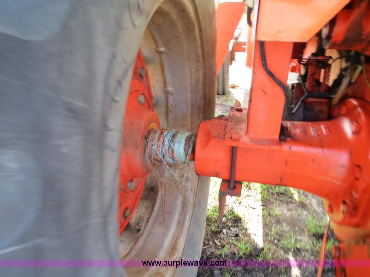 image for item B4606 1976 Case 970 tractor