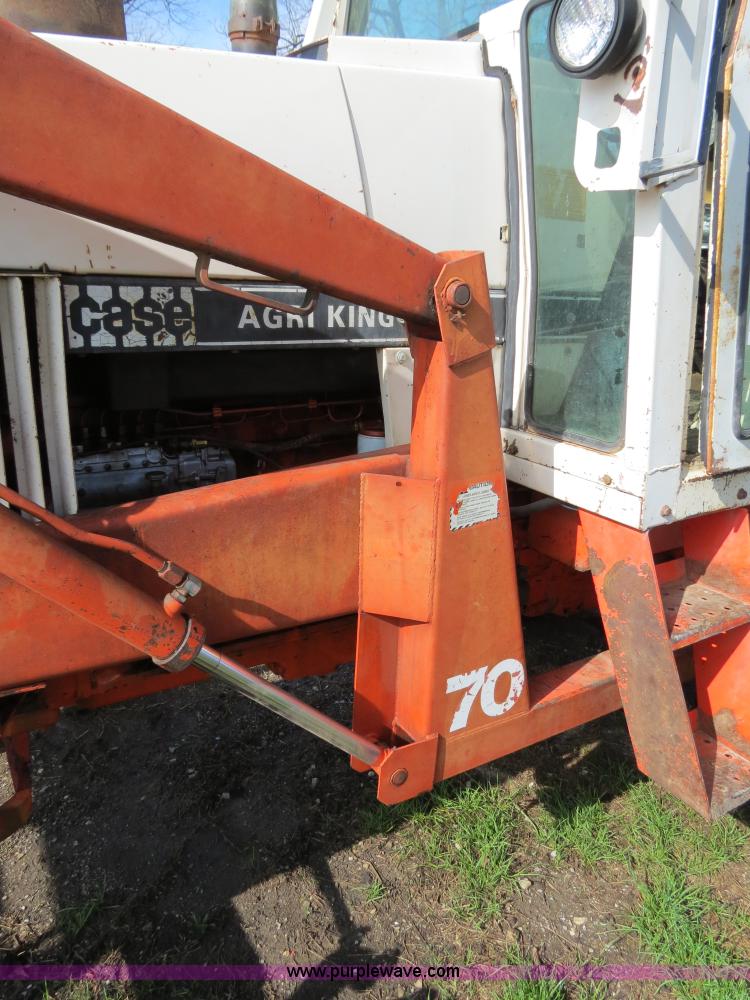 image for item B4606 1976 Case 970 tractor