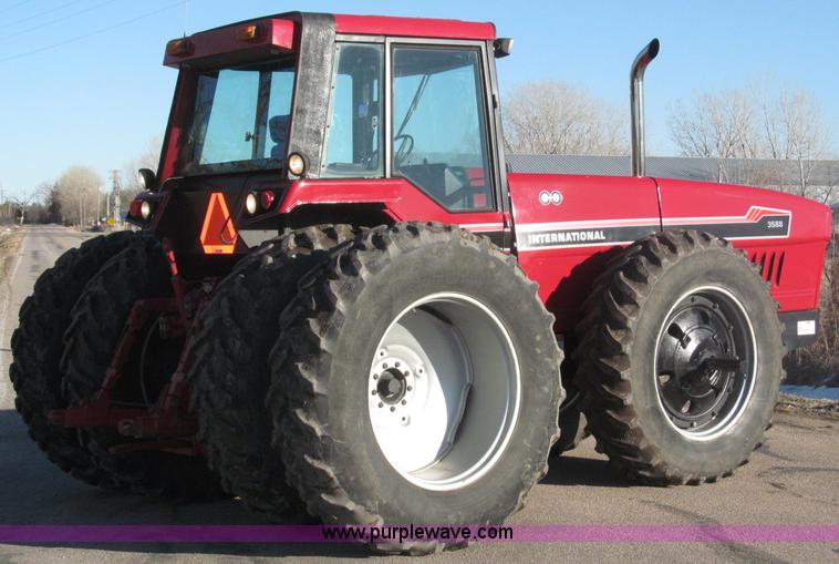 image for item B5338 1979 International 3588 MFWD tractor