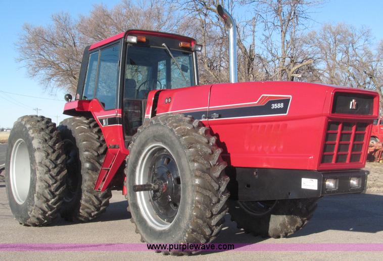 image for item B5338 1979 International 3588 MFWD tractor