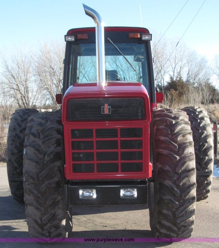 image for item B5338 1979 International 3588 MFWD tractor