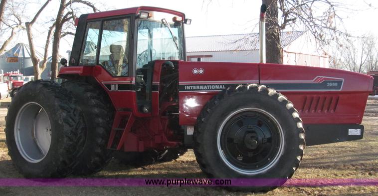 image for item B5338 1979 International 3588 MFWD tractor