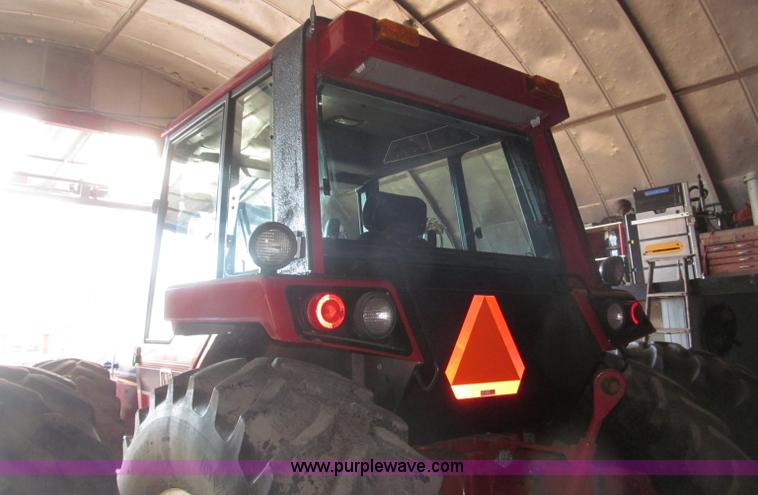 image for item B5338 1979 International 3588 MFWD tractor