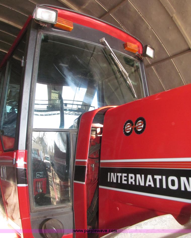 image for item B5338 1979 International 3588 MFWD tractor