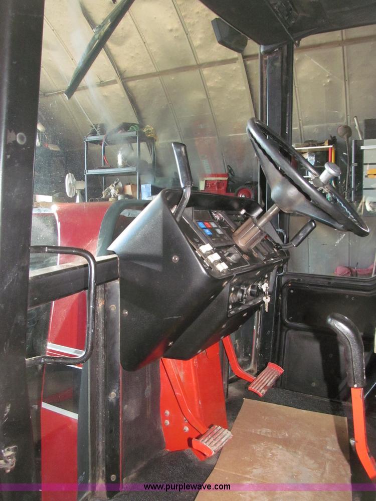 image for item B5338 1979 International 3588 MFWD tractor