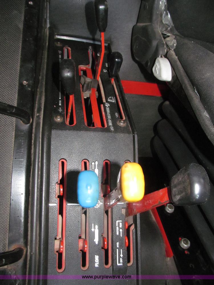 image for item B5338 1979 International 3588 MFWD tractor