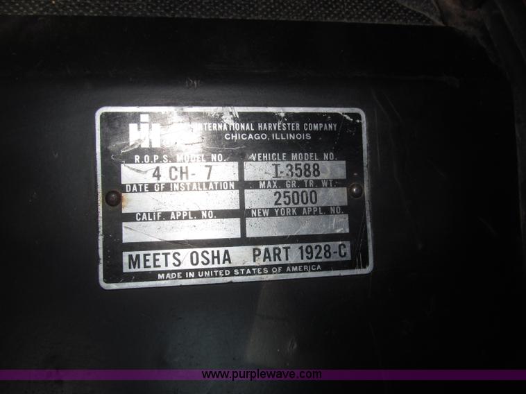 image for item B5338 1979 International 3588 MFWD tractor