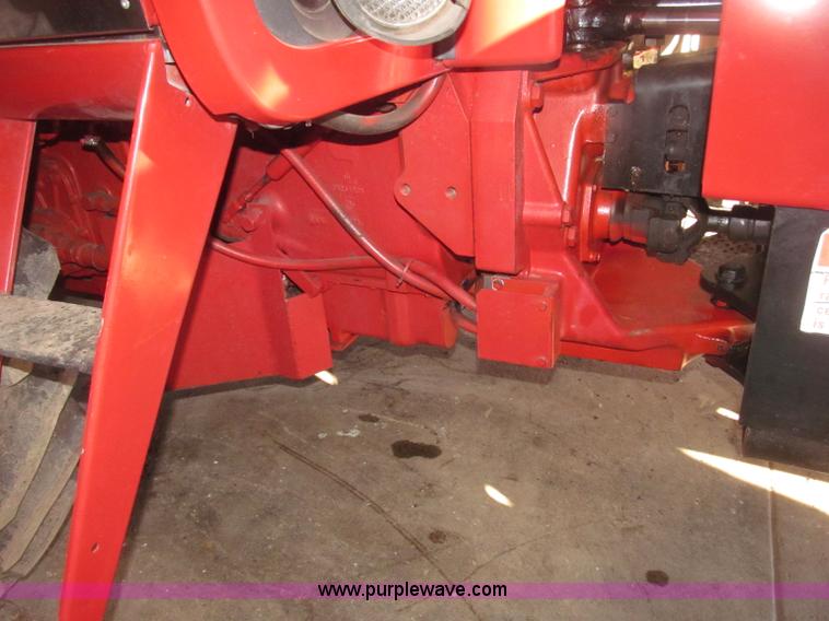 image for item B5338 1979 International 3588 MFWD tractor