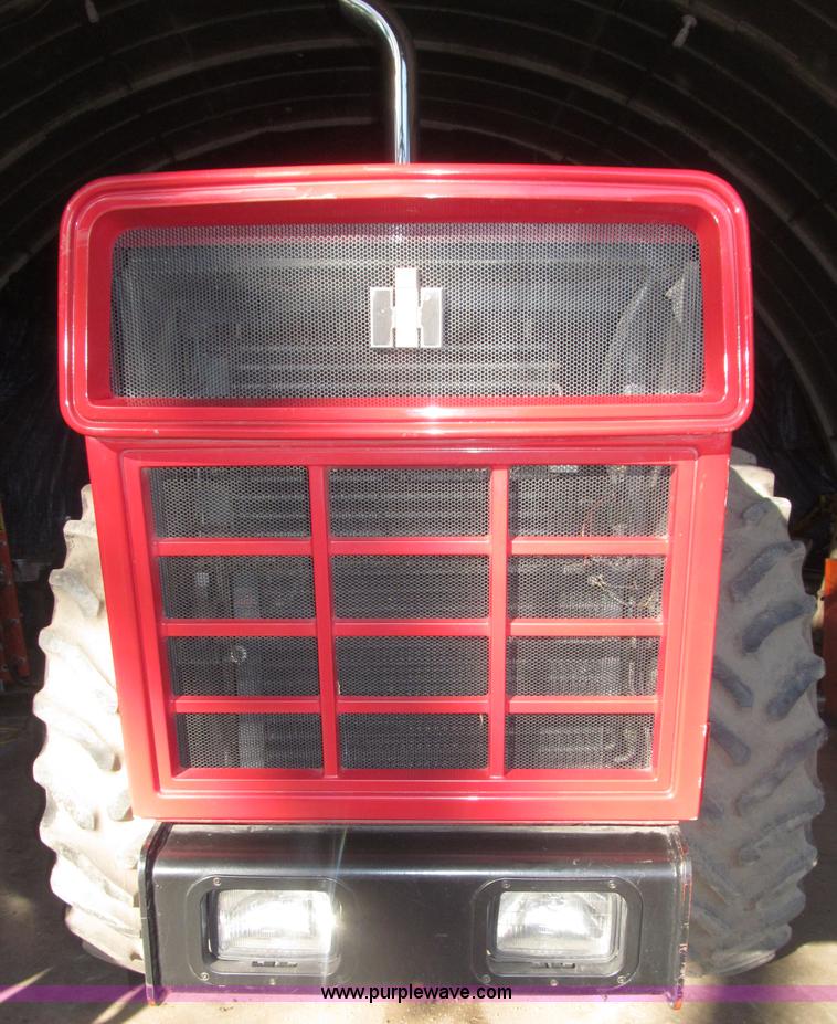 image for item B5338 1979 International 3588 MFWD tractor