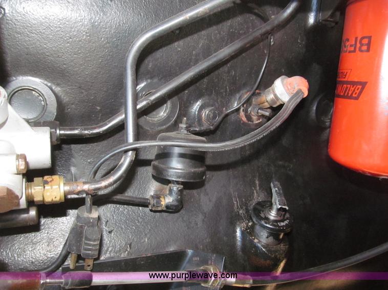 image for item B5338 1979 International 3588 MFWD tractor