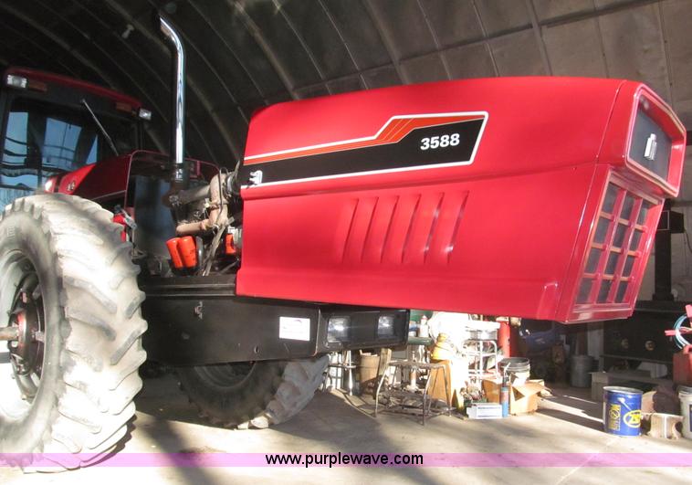 image for item B5338 1979 International 3588 MFWD tractor
