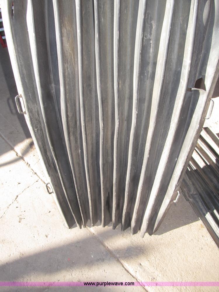 image for item B5338 1979 International 3588 MFWD tractor