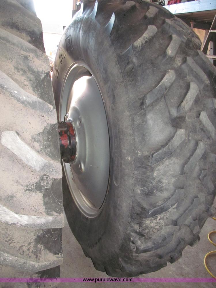 image for item B5338 1979 International 3588 MFWD tractor