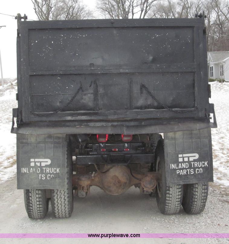 image for item B5347 1978 International F2554 dump truck