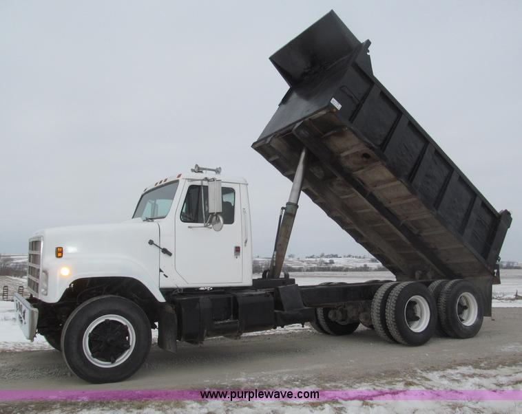 image for item B5347 1978 International F2554 dump truck