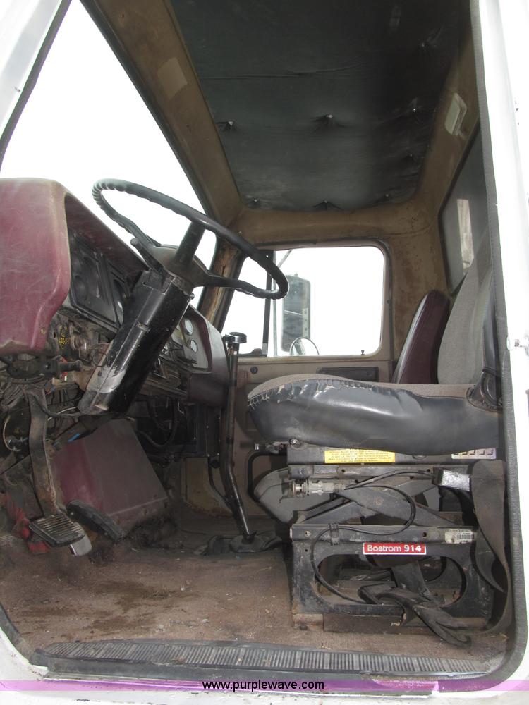 image for item B5347 1978 International F2554 dump truck