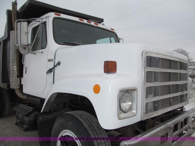 image for item B5347 1978 International F2554 dump truck