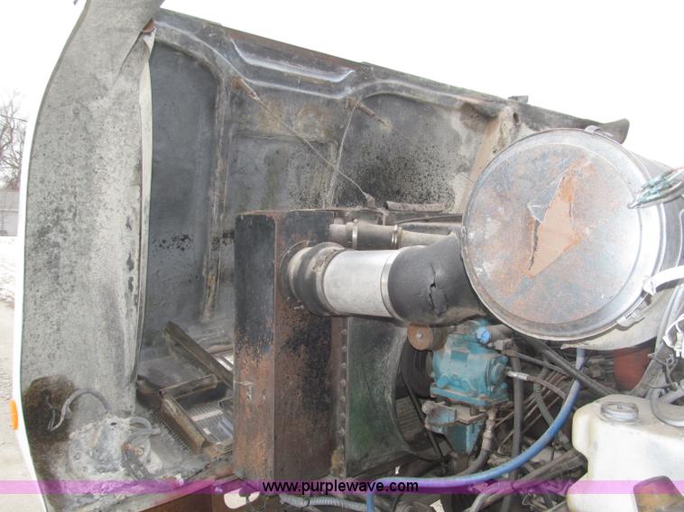 image for item B5347 1978 International F2554 dump truck