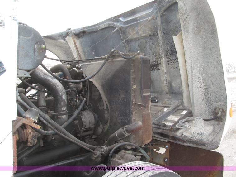 image for item B5347 1978 International F2554 dump truck