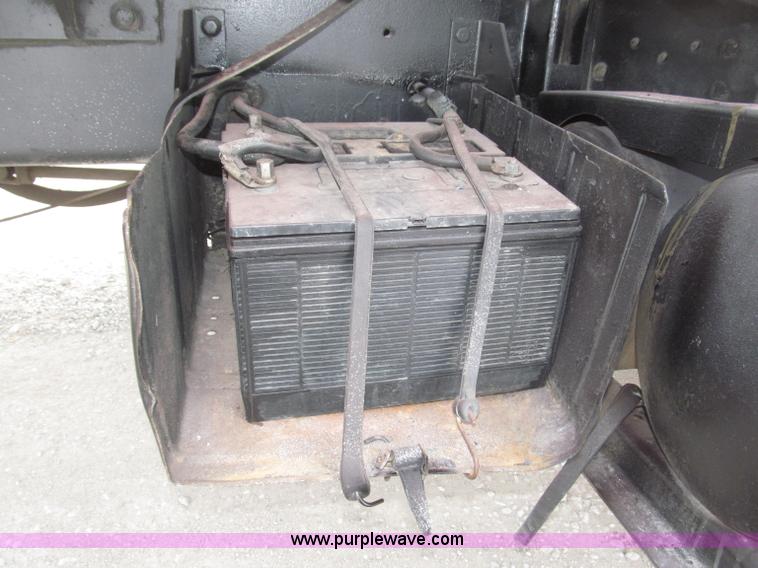 image for item B5347 1978 International F2554 dump truck