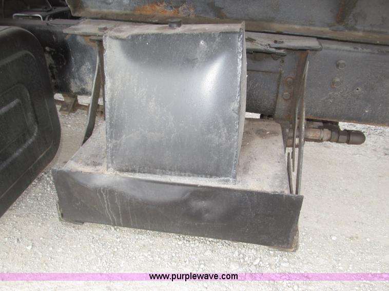 image for item B5347 1978 International F2554 dump truck