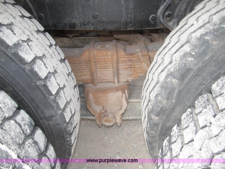 image for item B5347 1978 International F2554 dump truck
