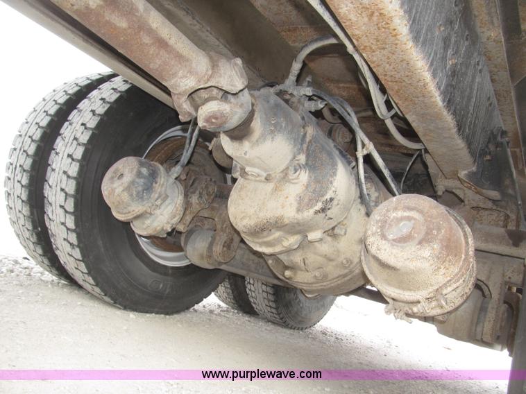 image for item B5347 1978 International F2554 dump truck