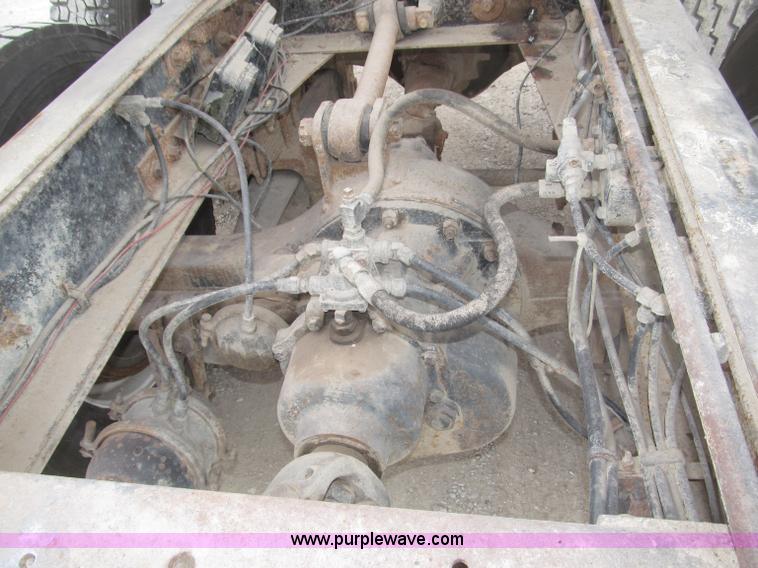 image for item B5347 1978 International F2554 dump truck