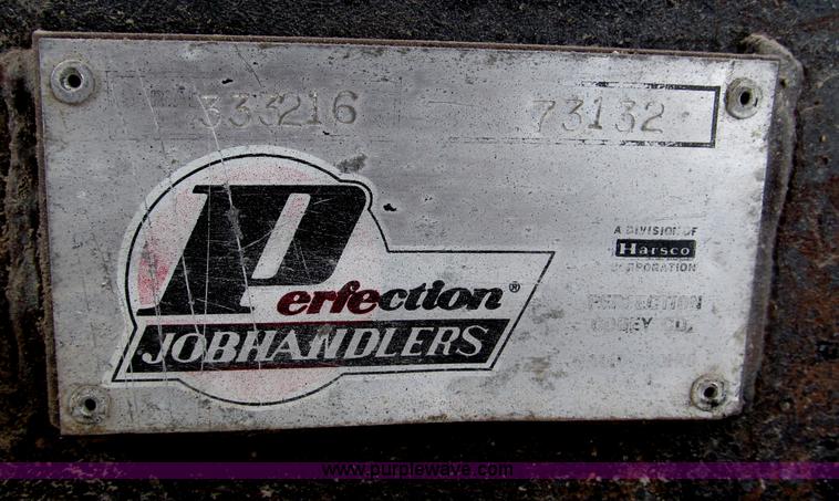 image for item B5347 1978 International F2554 dump truck