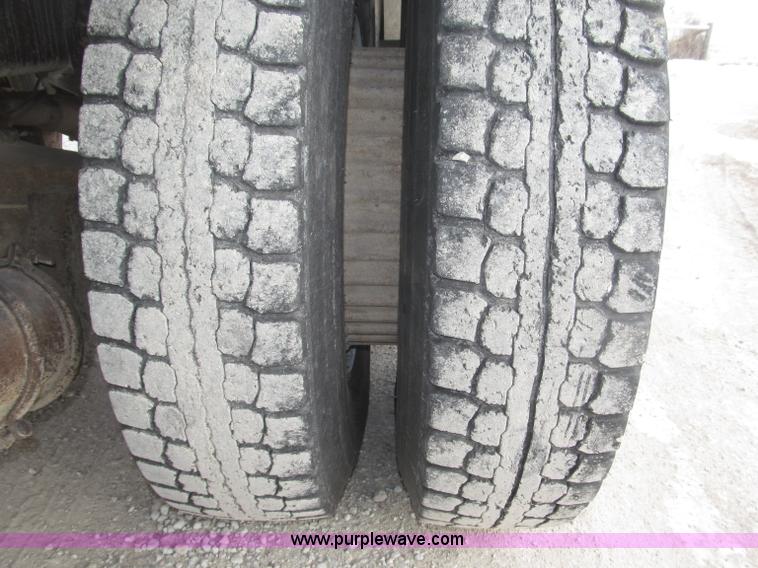 image for item B5347 1978 International F2554 dump truck