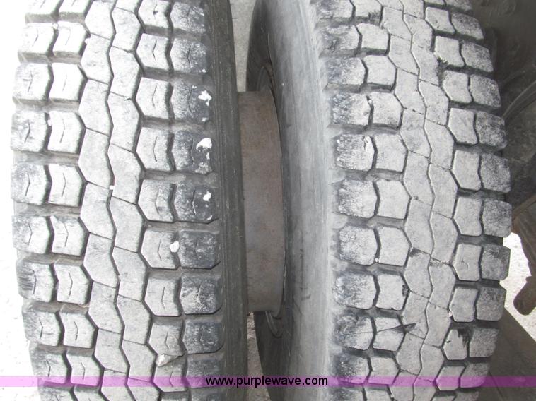 image for item B5347 1978 International F2554 dump truck