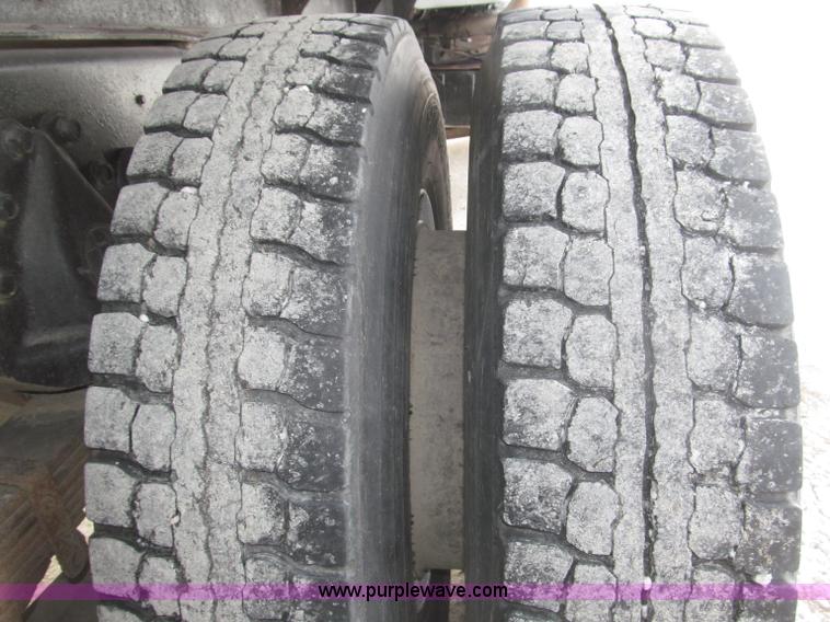 image for item B5347 1978 International F2554 dump truck